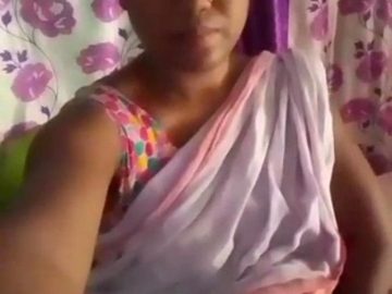 মায়ে আঙুলি মাৰি থকা ভিডিও – Assamese Sex Videos New